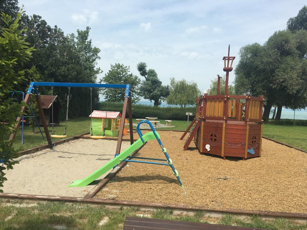 שיופוק Cuki Apartmanok מראה חיצוני תמונה